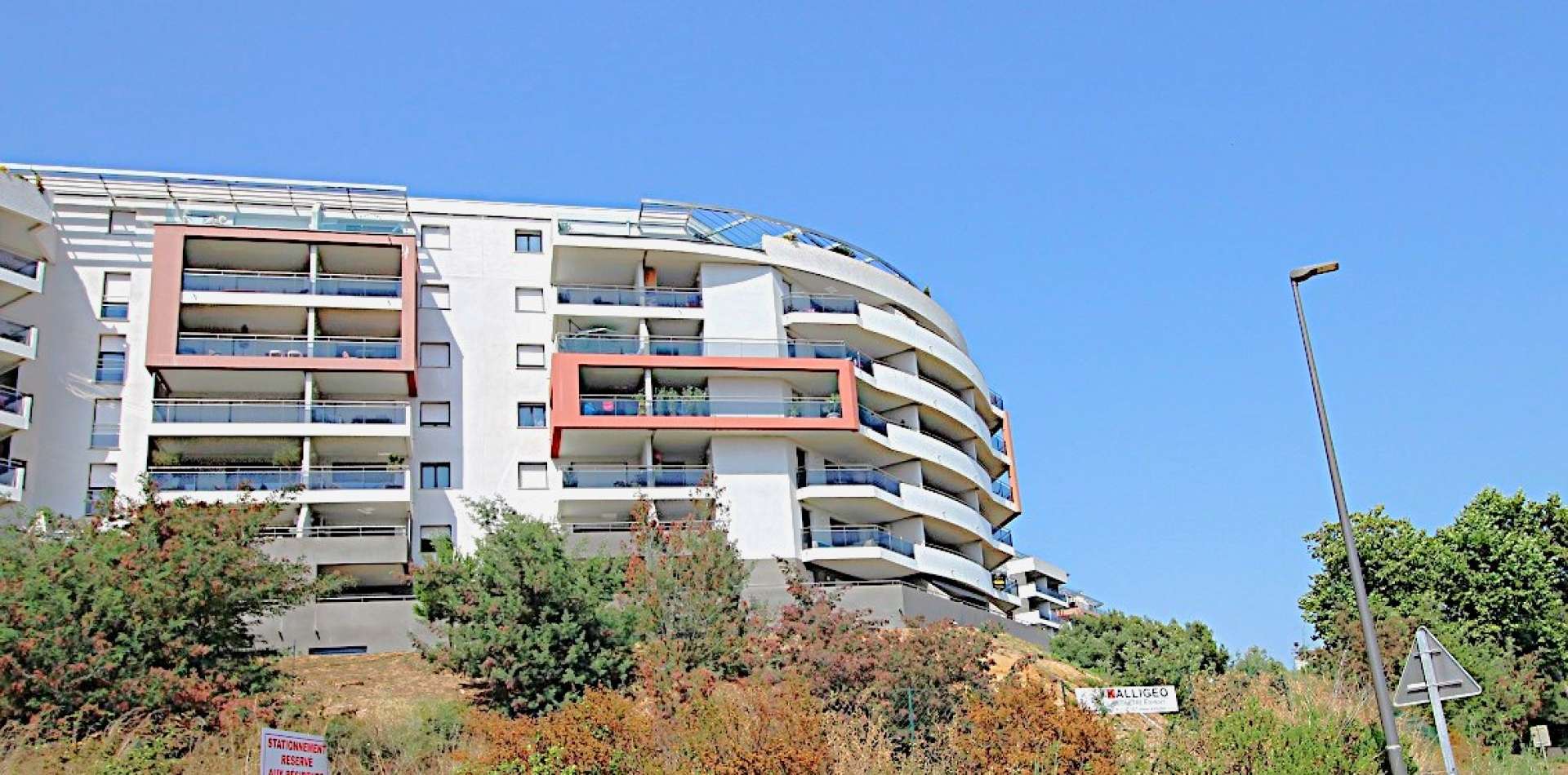 proppery-image-gallery