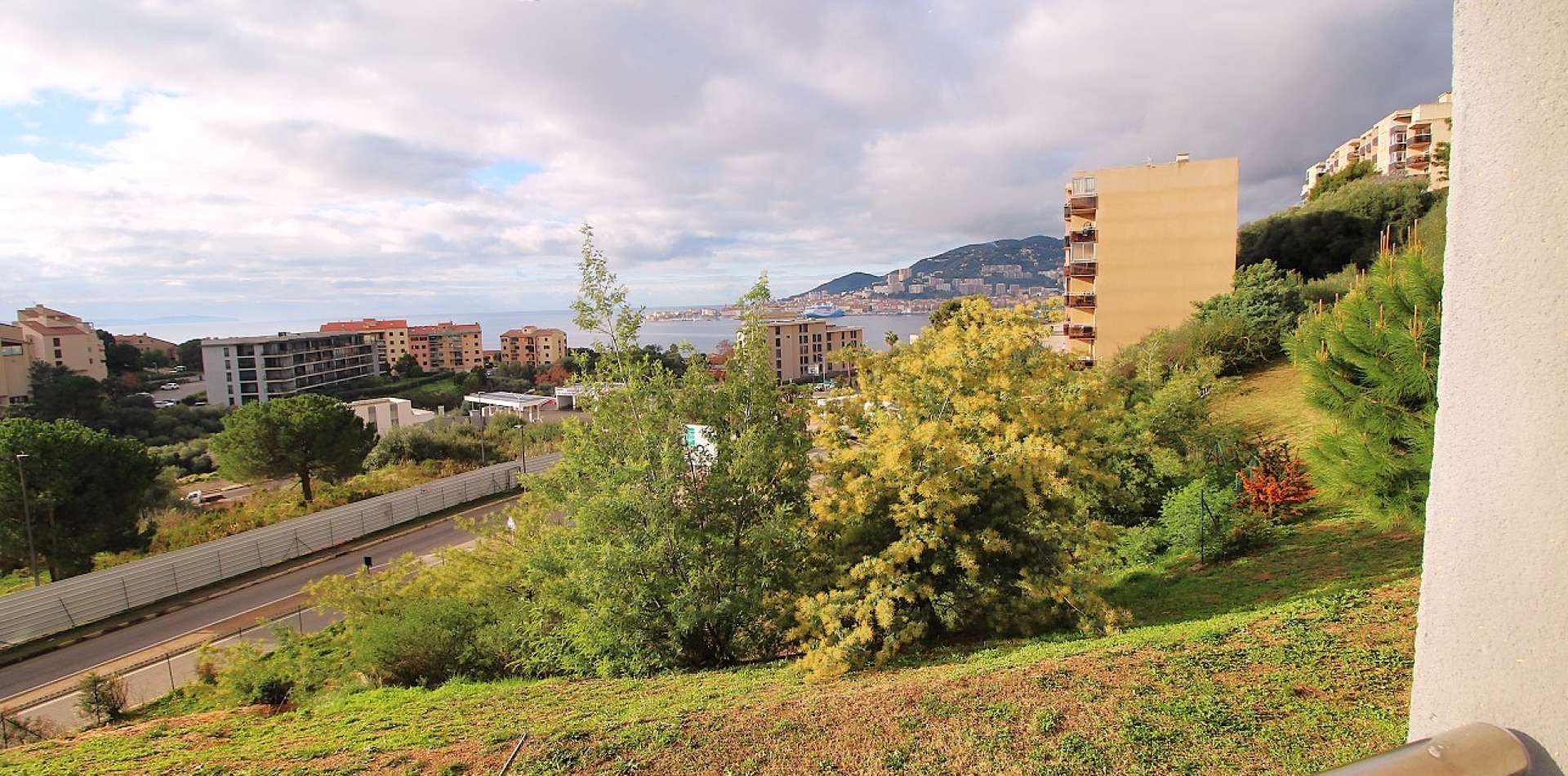 proppery-image-gallery